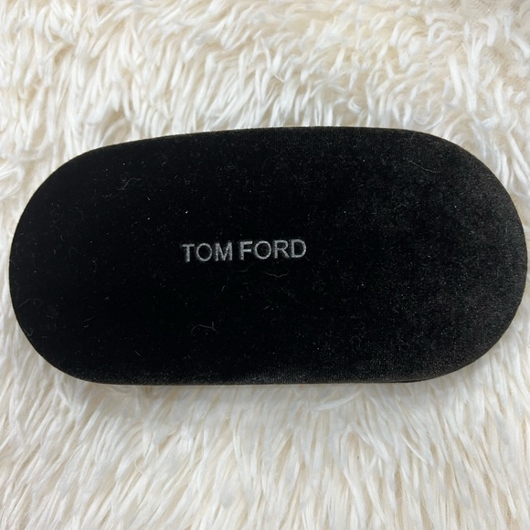 Tom Ford ‘Reveka’ Sunglasses in Havana - Picture 2 of 10